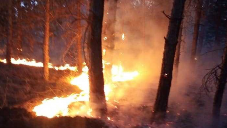 Tri fshatra të Shkupit rrezikohen nga zjarret e shpërthyera në male