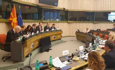 Zhernovski: Presim caktim të datës për bisedime të vendit tonë me BE-në në qershor