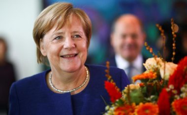 Samiti, “Die Welt”: Merkel mbron trashëgiminë e saj në Ballkan