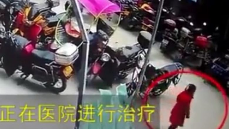 Kinezja 6-vjeçe bie nga dritarja e katit të 26-të, shpëton pa ndonjë lëndim serioz (Video, +18)