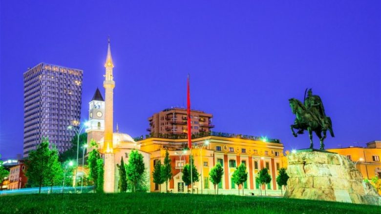 Tirana destinacioni i parë mikpritës i turistëve të huaj në Shqipëri