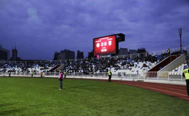 Skifterat dhe Intelektualët fillojnë të mbushin shkallët e stadiumit “Fadil Vokkrri”