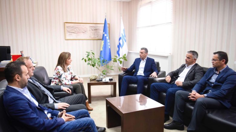 Veseli zyrtarizon kandidatët e PDK-së për kryetarë të komunave në veri të Kosovës