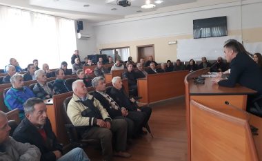 Komuna e Mitrovicës mbështet fermerët me 81 sera