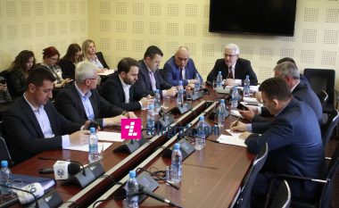 Dëbimi i shtetasve turq, Thaçi nuk merr pjesë në intervistim nga ana e komisionit