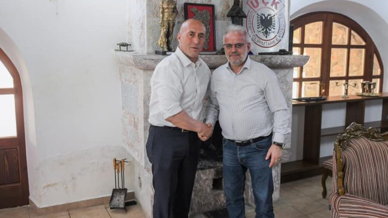 Haradinaj: I nderuar ta mirëpres në Kullën e Gllogjanit, Talat Xhaferin