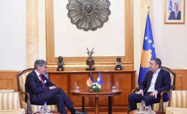 Veseli takoi ambasadorin gjerman: Samiti i Berlinit, një hap përpara për normalizimin e raporteve mes Kosovës dhe Serbisë