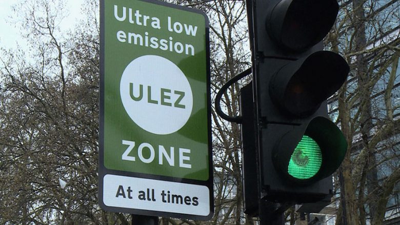 Në Londër, taksë për ndotjen e ajrit – veturat e vjetra, 15 euro për të hyrë në qendër