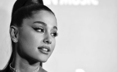 Ariana Grande publikon imazhe të problemeve që ka me trurin