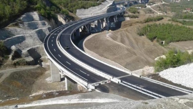 Qeveria merr vendim për ndërtimin e dy kyçjeve të reja në autostradën ‘Arbën Xhaferi’