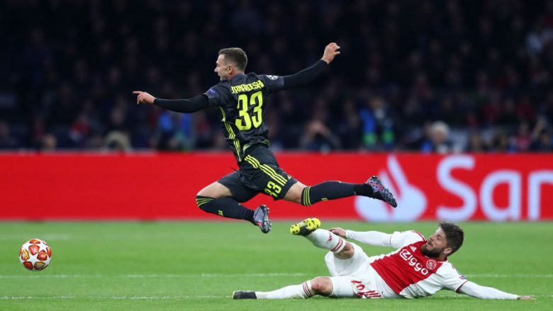 Ndeshje fantastike ndërmjet Ajaxit dhe Juves – dinamikë, gola, por pa fitues