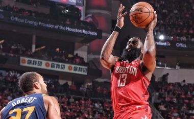 Houston, Boston e Milwaukee arrijnë fitoret e dyta në “play-off” e NBA-s