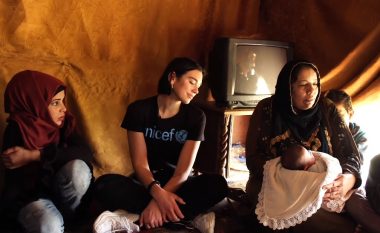 Publikohet video-dokumentari që tregon aktivitetet që Dua Lipa zhvilloi me refugjatët sirianë në Liban