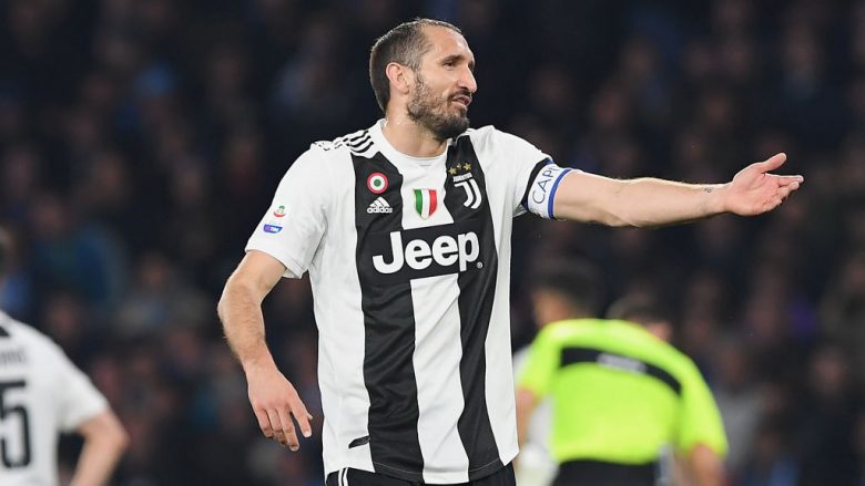 Chiellini në dyshim ndaj Ajaxit, largohet nga stërvitja e fundit