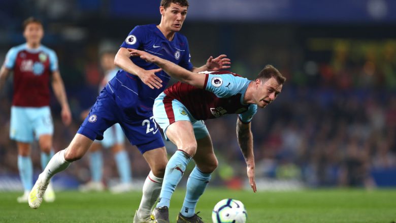 Notat e lojtarëve, Chelsea 2-2 Burnley: Barnes lojtar i ndeshjes