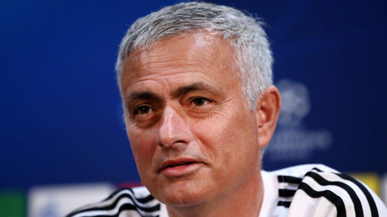 Mourinho beson se Unitedi mund të triumfojë ndaj Barçës