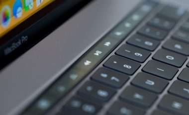 MacBook Pro me 16 inç mund të mos lansohet as pas një viti