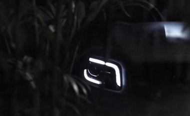 Mercedes G Wagon me tingull mjaft të fuqishëm (Video)