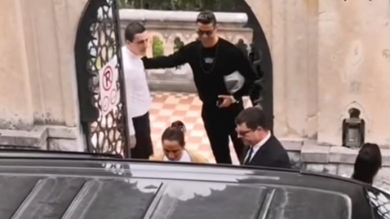 Pas kritikave që nuk u ndal për fansat, Ronaldo u largua nga Kroacia duke u përshëndetur me gjithë stafin e vilës ku qëndroi