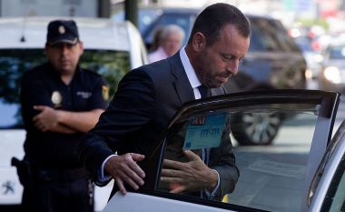 Lirohet ish-presidenti i Barcës pas afro dy vitesh burg, gjykata nuk gjeti dëshmi për ta dënuar Sandro Rosellin