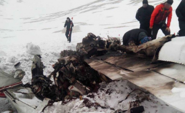 MPB publikon pamje nga vendi ku u rrëzua aeroplani “Cesna” (Foto/Video)