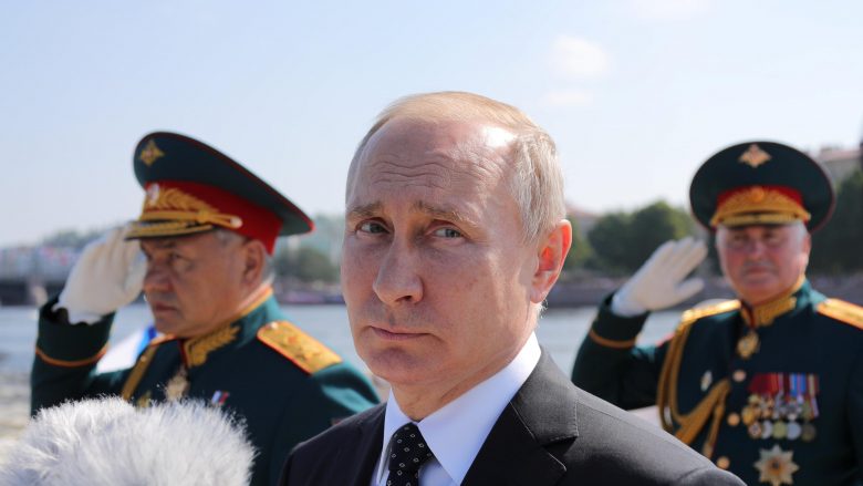 Putin: Shërbimi i detyrueshëm ushtarak do t’i takojë së kaluarës