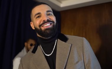 Drake feston ditëlindjen e tij të 34-të