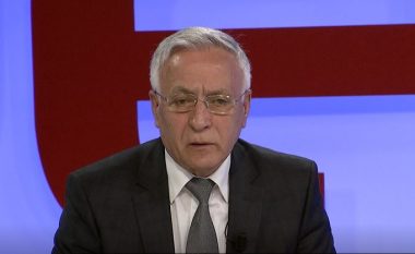 Jakup Krasniqi: Realizimi i idesë së Thaçit për kufijtë, do të ishte tradhti kombëtare (Video)