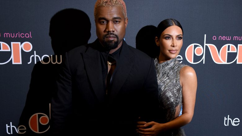 Kim Kardashian: Jam krenare që e kam mësuar Kanye Westin se si t’i kursejë paratë