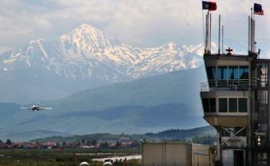 Drejtori i AAC thotë se KFOR-i s’lejon hapjen e korridorit ajror Kosovë-Shqipëri
