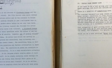 Zbulohet dorëshkrimi i rrallë në arkivin personal të Burgessit