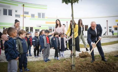 Haradinaj mbjell pemën dhe sfidon Albin Kurtin