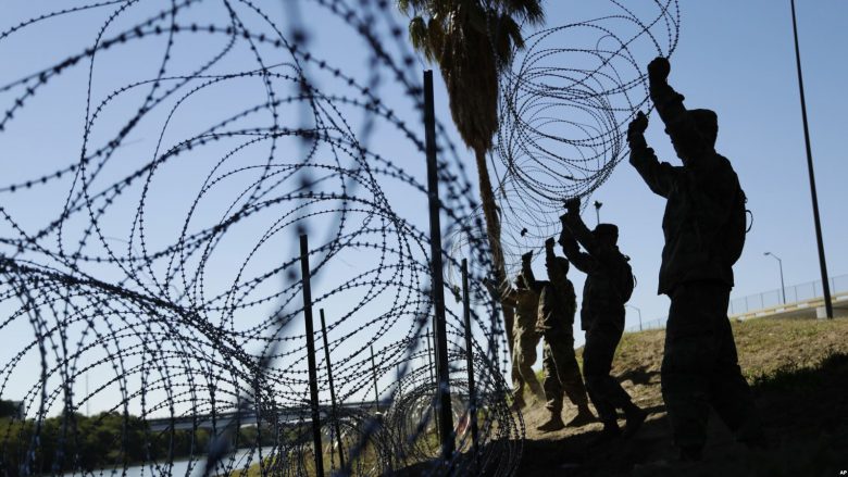 SHBA vendos të dërgojë 300 trupa shtesë në kufirin me Meksikën