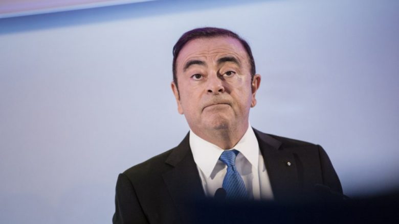 Ish-shefi i kompanisë Nissan përballet me akuzë të re