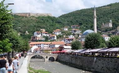 “Si n’shtëpinë tënde”, nxënësit nga Kosova e Shqipëria sot në Prizren