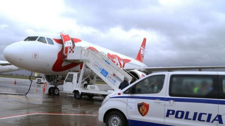 Vjedhja e miliona eurove, dëshmitarët rrëfejnë momentin e grabitjes në aeroportin e Tiranës