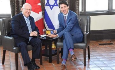 Çorape për kryeministrin kanadez me motive të Jerusalemit (Foto)