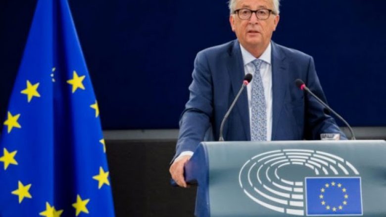 Juncker: BE për evitimin e Brexit pa marrëveshje