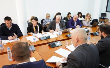 ‘Përplasen’ deputetet Haxhiu dhe Izmaku për Ligjin për Zgjedhjet