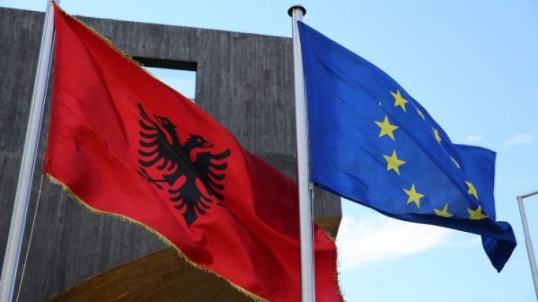 ​Kocijançiç: Nuk ka ndryshim në regjimin e vizave për Shqipërinë