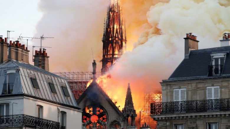 Merren në pyetje 30 persona lidhur me zjarrin në katedralen Notre Dame