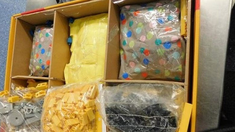 Kapen 83 kilogramë lëndë narkotike të fshehura në kuti Lego