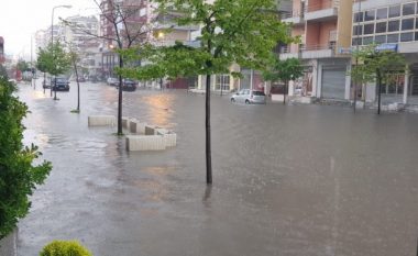 Shiu i dendur, përmbytet Vlora