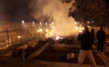 Në të njëjtën kohë me Notre Dame, zjarrfikësit u ballafaquan edhe me një zjarr në xhaminë Al-Aqsa në Jerusalem (Foto/Video)