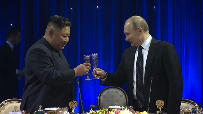 Putin: Kim Jong-un udhëhiqet nga interesat kombëtare