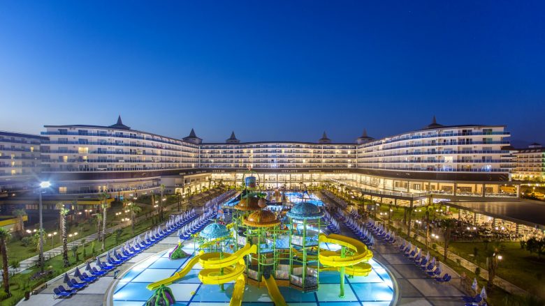 Shtatë hotele familjare në Antalya, të përzgjedhura me kujdes për ju nga Max Travel