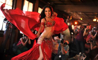 Dita botërore e Belly Dance, tradita 6 mijë vjeçare që vjen nga Orienti (Foto)