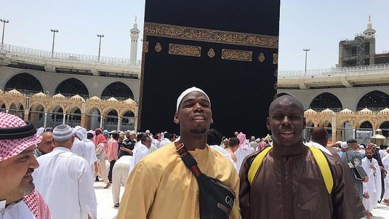 Pogba viziton Mekën për Ramazan: Mos i harroni kurrë gjërat e rëndësishme në jetë