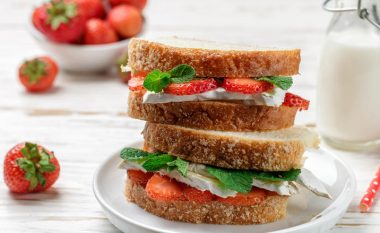 Sandviç me djathë dhe dredhëza: Kombinim i cili do t’ju magjeps!
