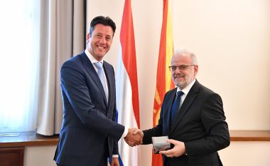 Anëtarët e komisionit holandez për çështje evropiane vizituan Kuvendin e Maqedonisë